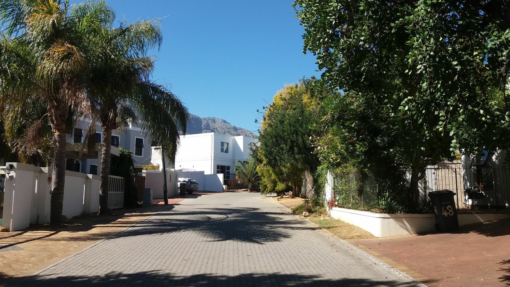 Rhodes Lodge Стелленбос Экстерьер фото
